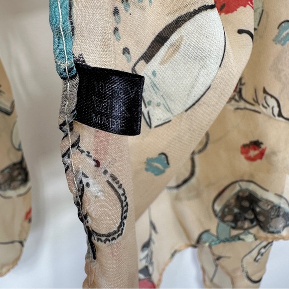 Cute Printed Scarf | Semi-Sheer Lipstick, Roses, Hearts Motif on Soft Neutral - Picture 5 of 7